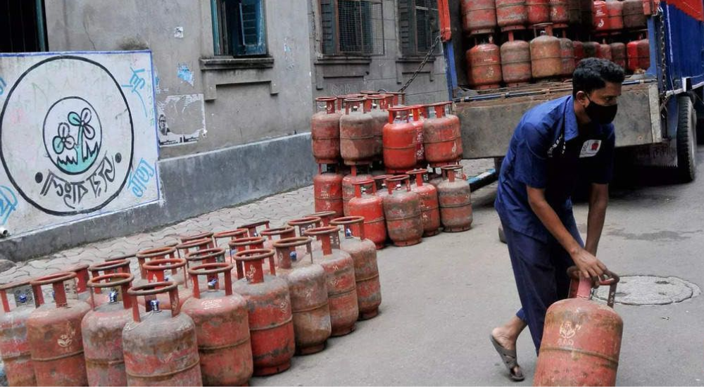 LPG Cylinder Shortage in India