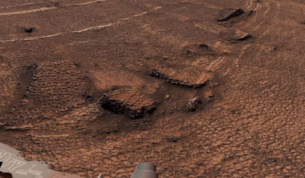NASA's Curiosity Mars Rover Discovers Field of Honeycomb Textures