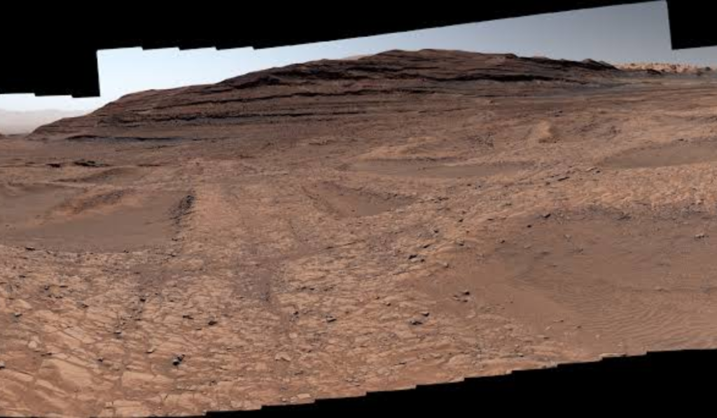 NASA's Curiosity Mars Rover Discovers Field of Honeycomb Textures